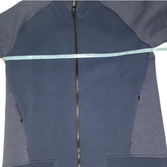 Core 10  Women's Size M  Tech Fleece  Fitted Bomber Full-Zip Jacket 2-Tone Blue - Picture 8 of 13
